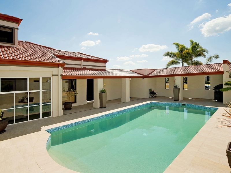 1616 Rosebank Way W, Hope Island QLD 4212