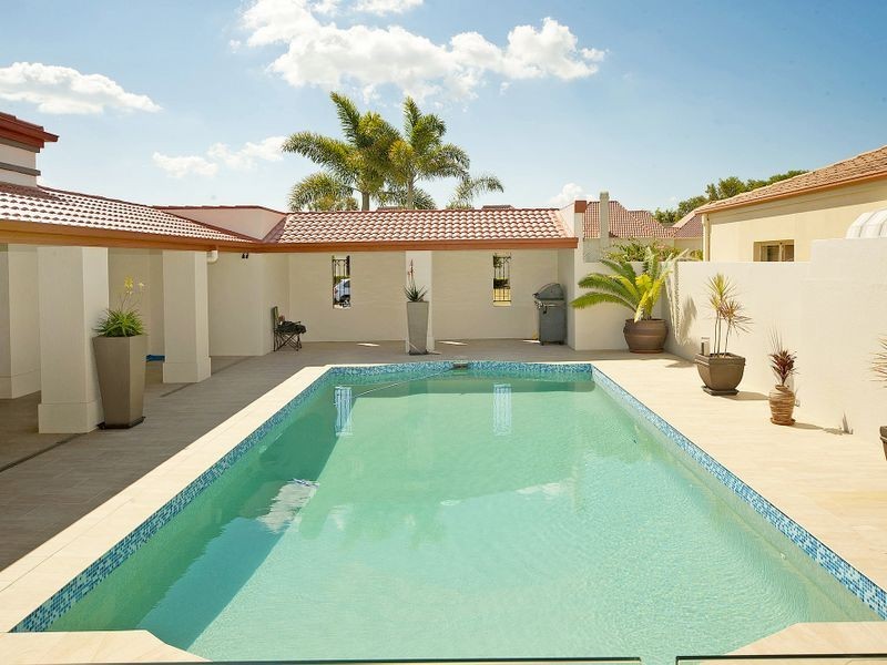 1616 Rosebank Way W, Hope Island QLD 4212