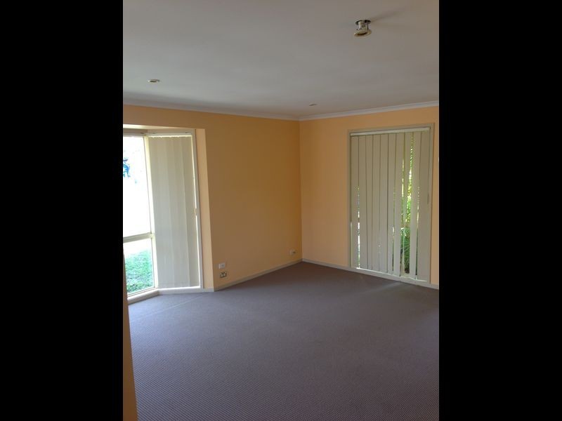 8 Papaya Court, Nerang QLD 4211