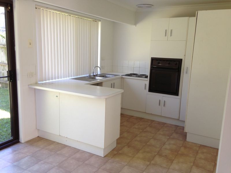 6/4 Monroe Court, Oxenford QLD 4210