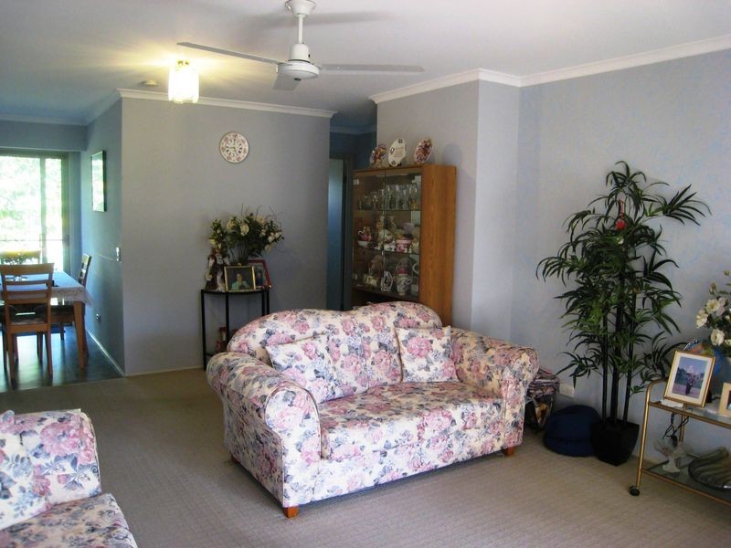 1/1 Golden Palms Court, Ashmore QLD 4214