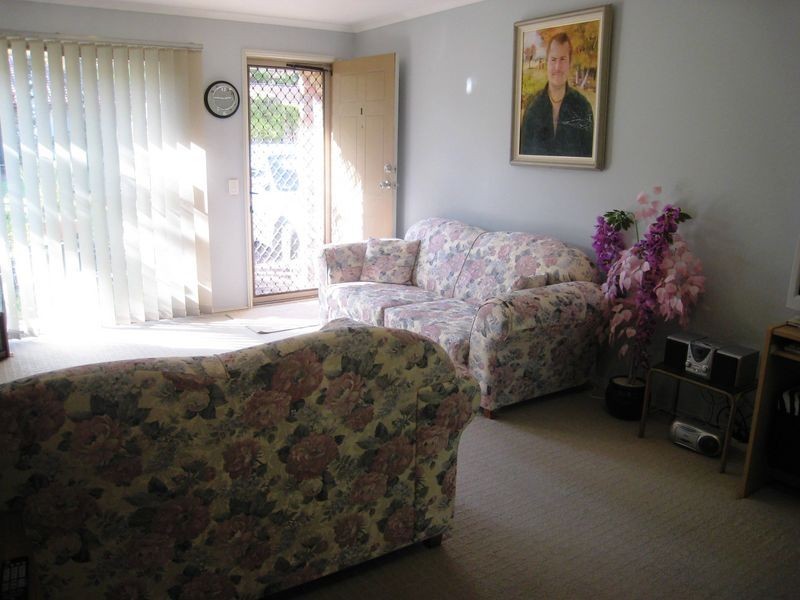 1/1 Golden Palms Court, Ashmore QLD 4214