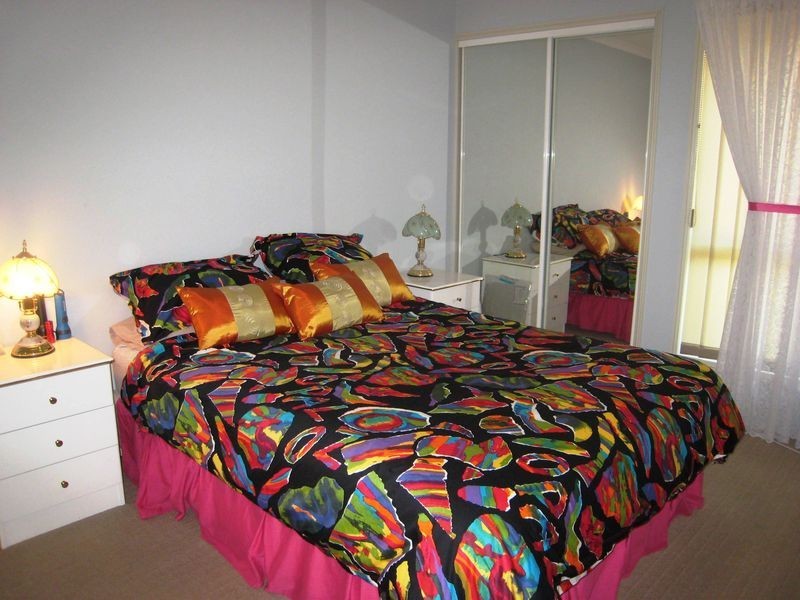 1/1 Golden Palms Court, Ashmore QLD 4214