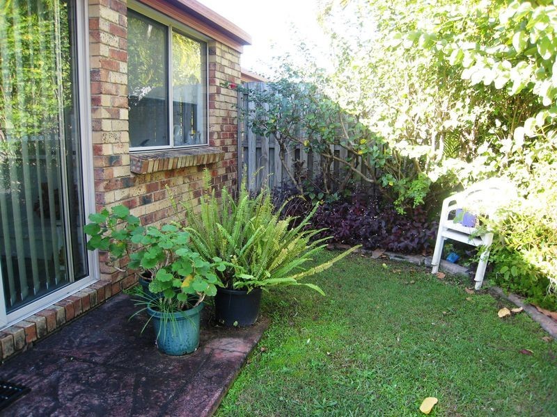 1/1 Golden Palms Court, Ashmore QLD 4214