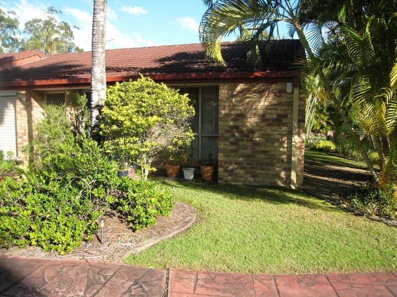 1/1 Golden Palms Court, Ashmore QLD 4214