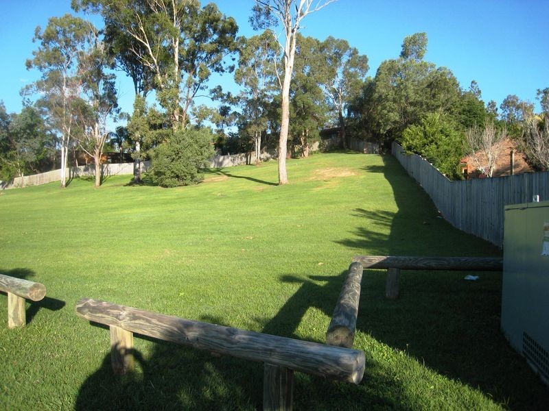 1/1 Golden Palms Court, Ashmore QLD 4214