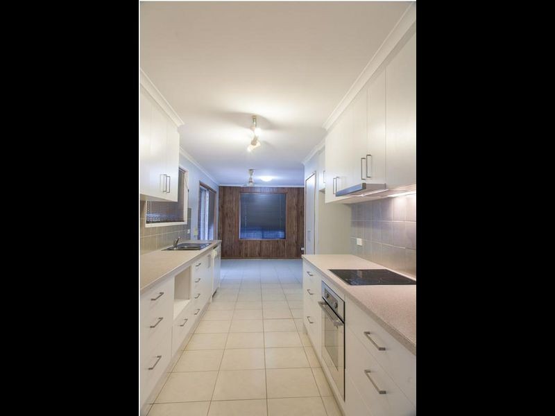9 Martin Pl, Helensvale QLD 4212