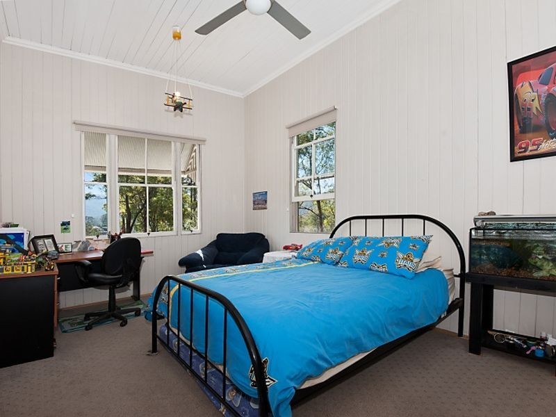 25 Valley View Vista, Wongawallan QLD 4210