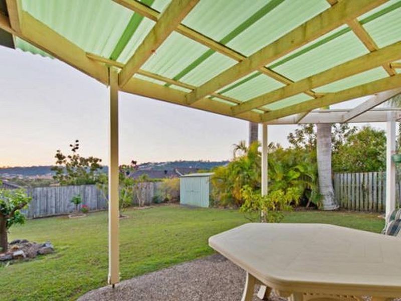 11 Samoa Court, Pacific Pines QLD 4211