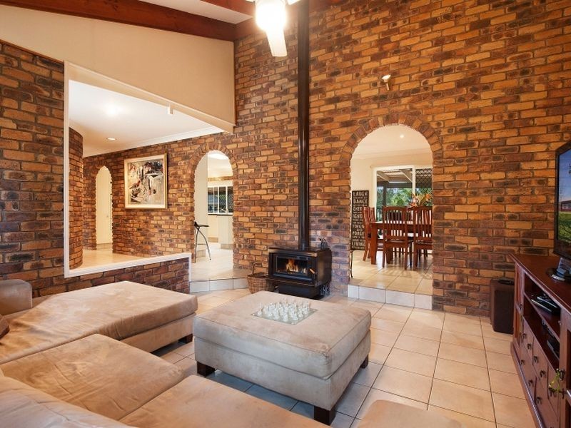 28 Woodlands Way, Parkwood QLD 4214