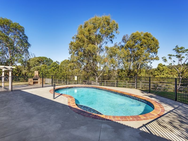 219 Worongary Road, Tallai QLD 4213