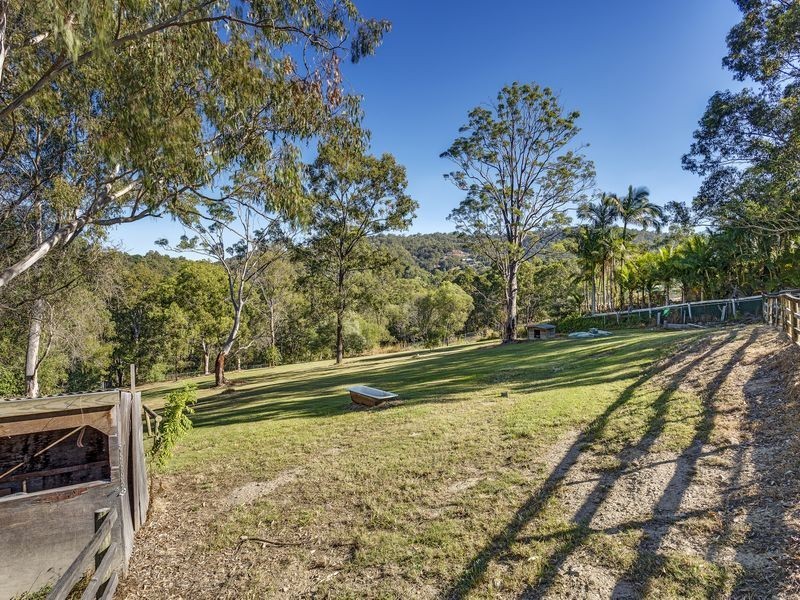 219 Worongary Road, Tallai QLD 4213