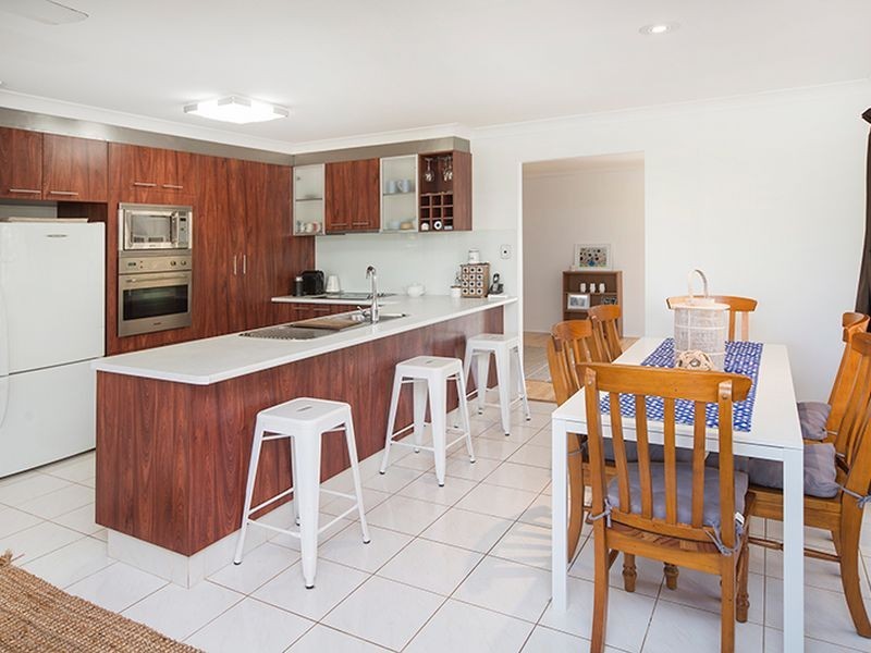 14 Lakewood Court, Monterey Keys QLD 4212