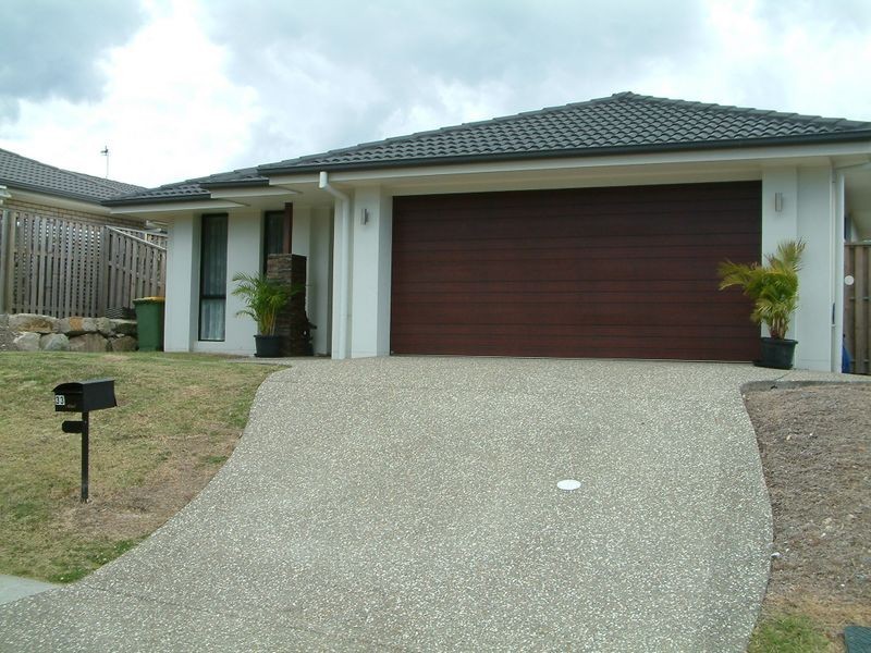 33 Shoalhaven Avenue, Pacific Pines QLD 4211