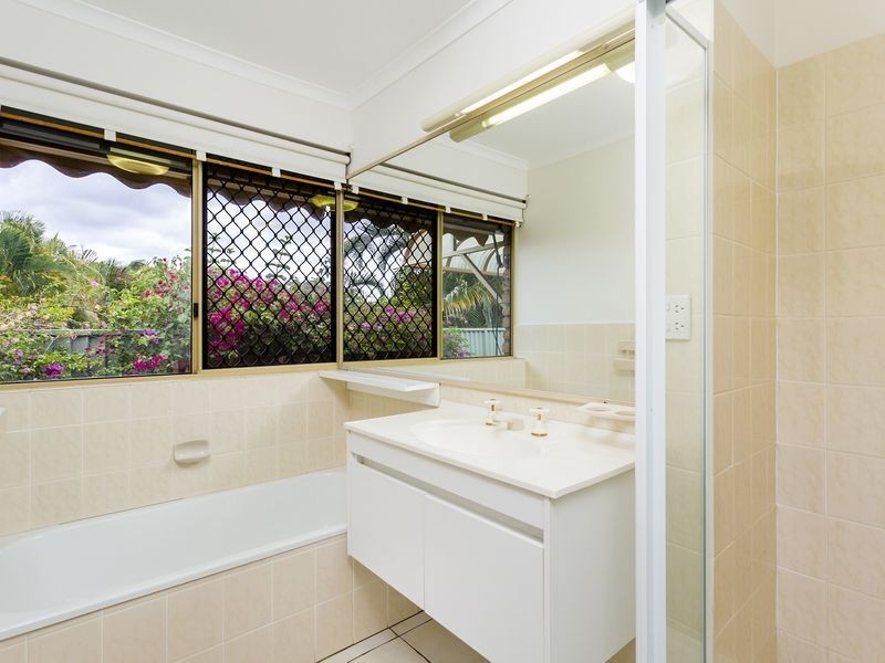 13 Atherton Court, Helensvale QLD 4212