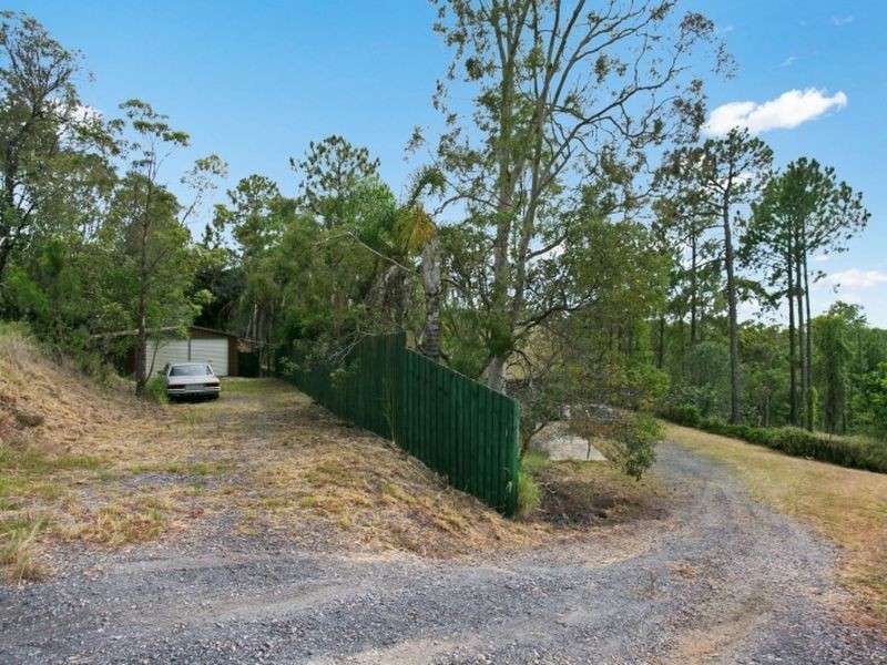6 Knoll Court, Gaven QLD 4211