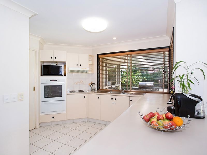 112 Parkwood Bvd, Parkwood QLD 4214