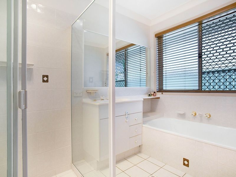 112 Parkwood Bvd, Parkwood QLD 4214