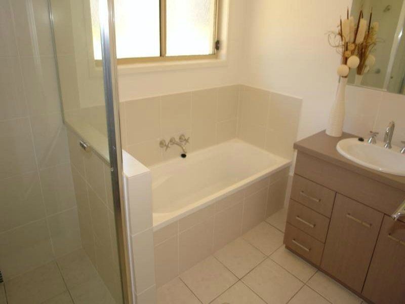 30 Calypso Court, Oxenford QLD 4210