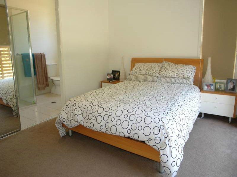 30 Calypso Court, Oxenford QLD 4210