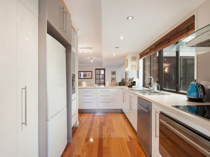 127 Parkwood Boulevarde, Parkwood QLD 4214