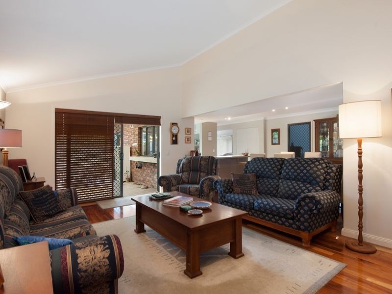 127 Parkwood Boulevarde, Parkwood QLD 4214