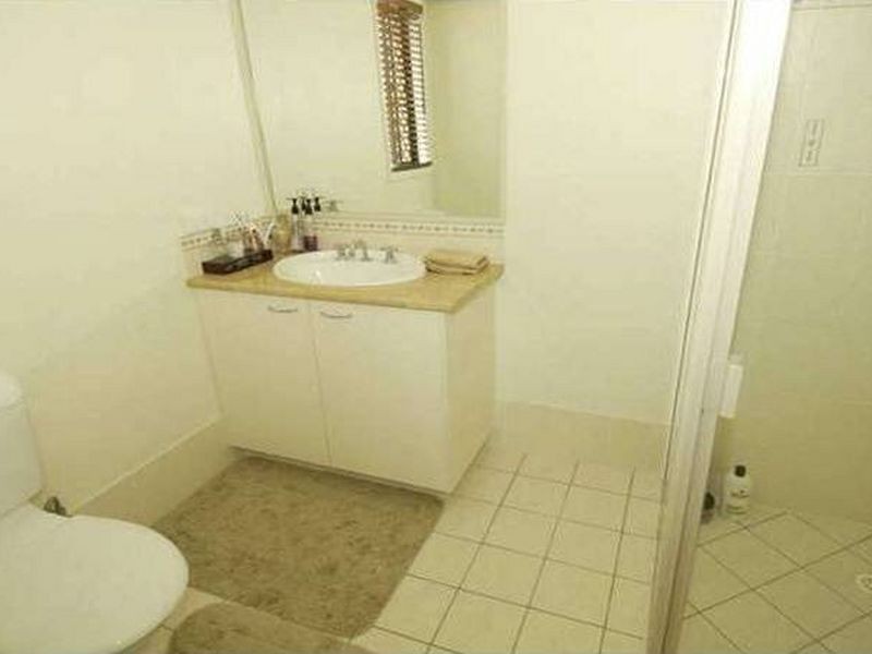 27 Roseapple Circuit, Oxenford QLD 4210