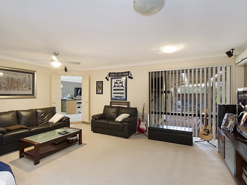 7 Catchlove Street, Maudsland QLD 4210