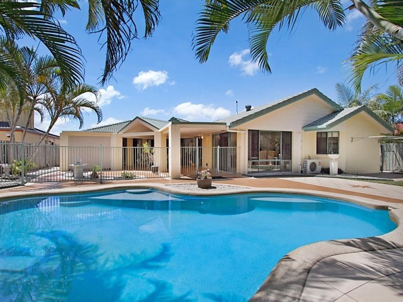 45 Lakeshore Drive, Helensvale QLD 4212