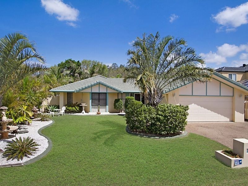 45 Lakeshore Drive, Helensvale QLD 4212