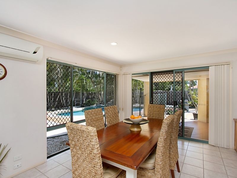 45 Lakeshore Drive, Helensvale QLD 4212