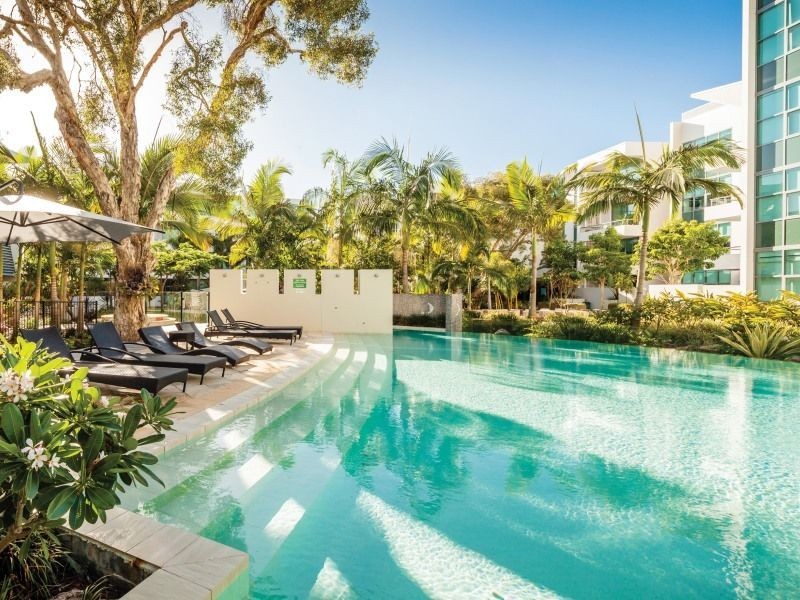 76/20 Bayview Street, Runaway Bay QLD 4216