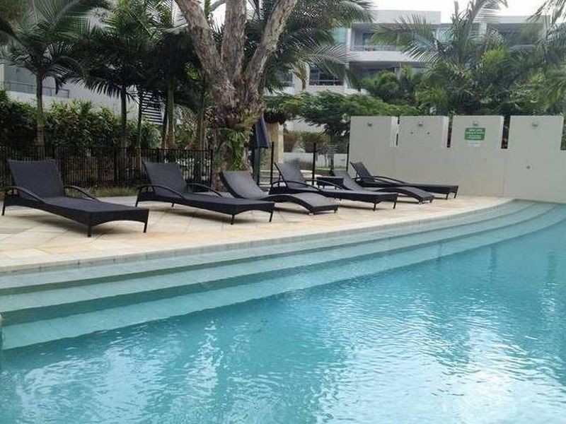 76/20 Bayview Street, Runaway Bay QLD 4216