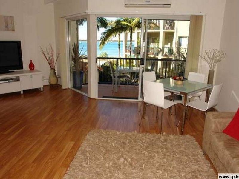15B/522 Marine Parade, Biggera Waters QLD 4216