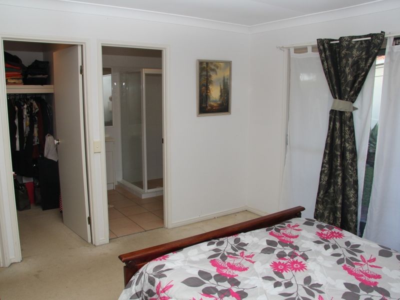 15 Harrow Place, Arundel QLD 4214