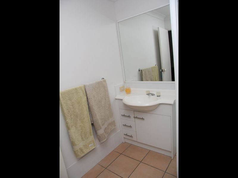 15 Harrow Place, Arundel QLD 4214