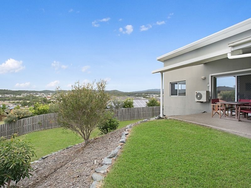 29 Angourie Crescent, Pacific Pines QLD 4211