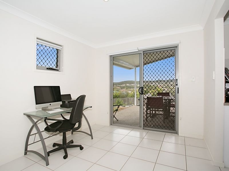 29 Angourie Crescent, Pacific Pines QLD 4211