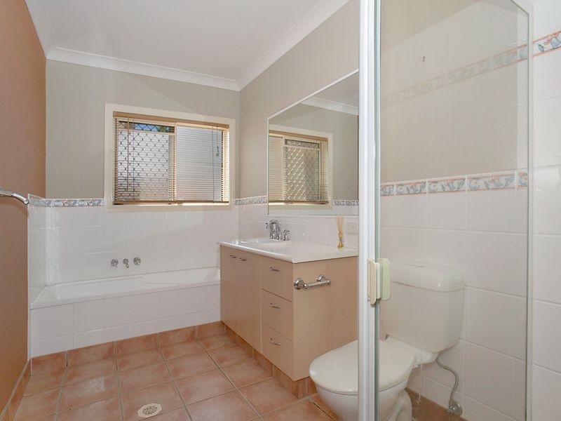 18 Wandilla Drive, Helensvale QLD 4212