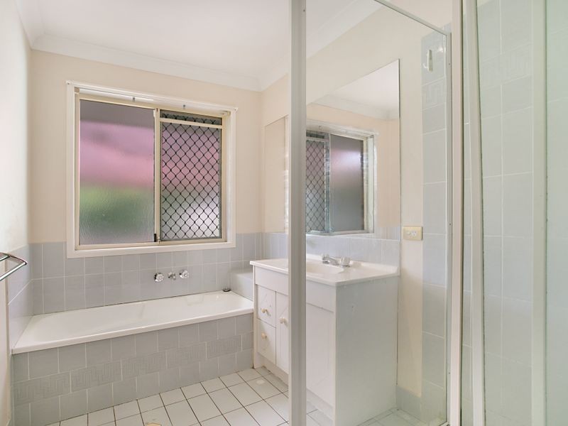 30 Capricorn Drive, Pacific Pines QLD 4211