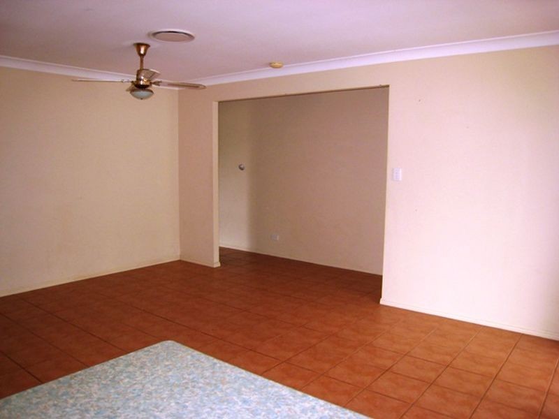 5 Gippsland Drive, Helensvale QLD 4212