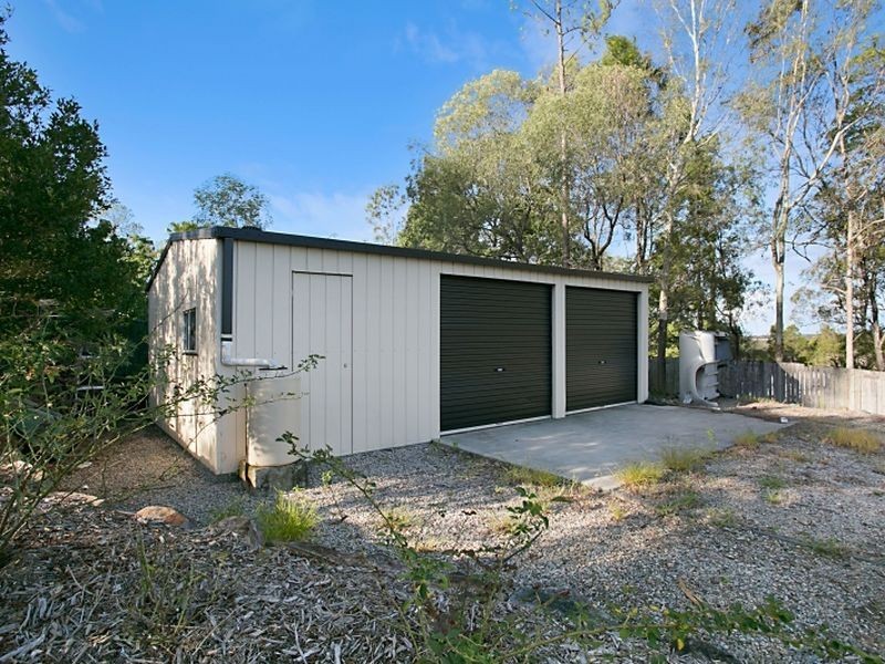 4 Entrance Rd, Gaven QLD 4211