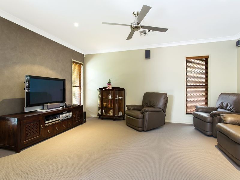 34 Nabberu Street, Maudsland QLD 4210