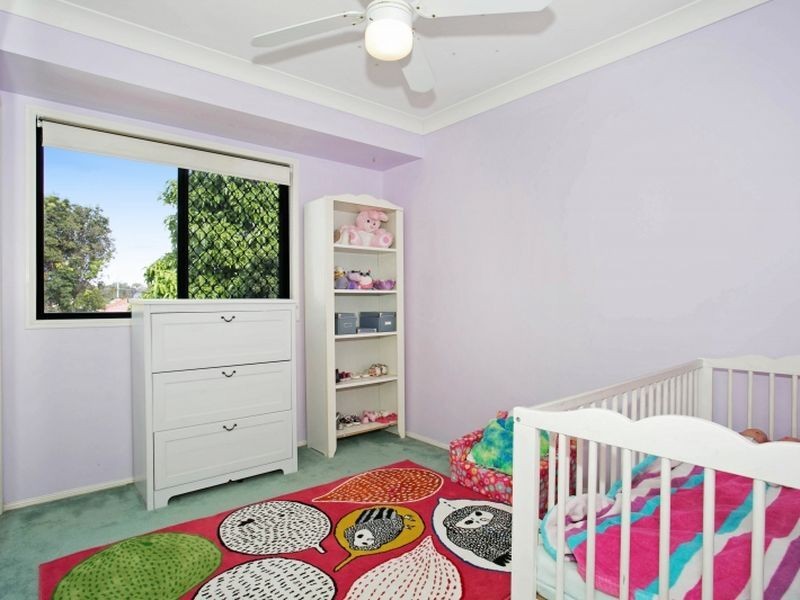 12 Hialeah Cres, Helensvale QLD 4212