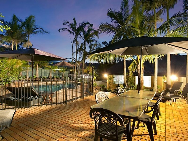 28 Edgeworth Dr, Helensvale QLD 4212
