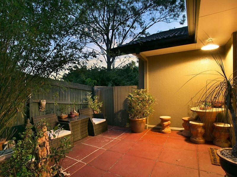 28 Edgeworth Dr, Helensvale QLD 4212