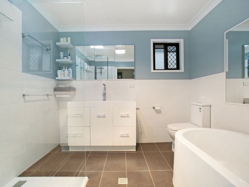 121 Discovery Drive, Helensvale QLD 4212