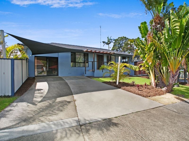 121 Discovery Drive, Helensvale QLD 4212