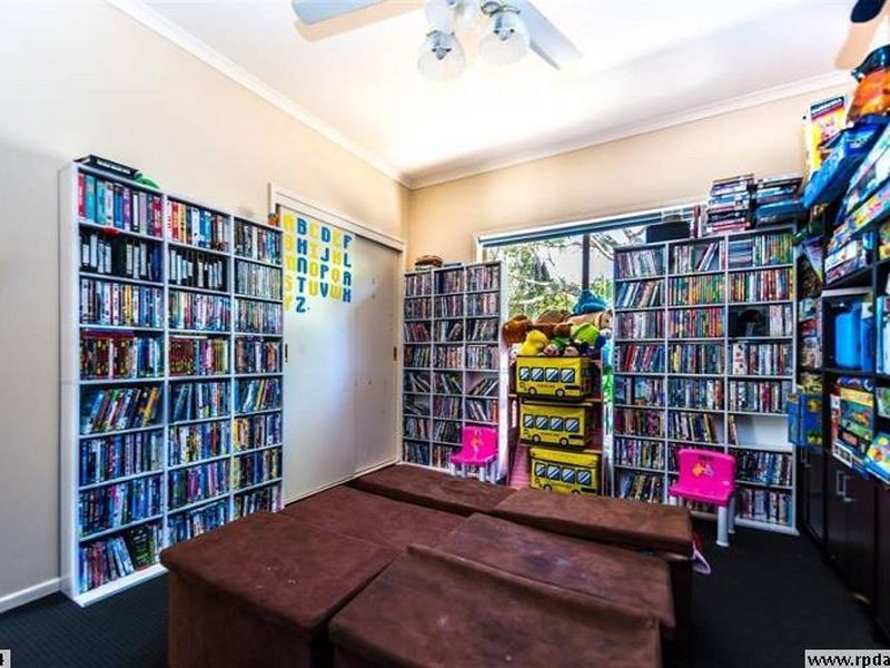 6 Stolle Court, Oxenford QLD 4210