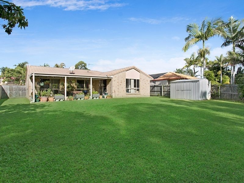 72 Cootharaba Drive, Helensvale QLD 4212